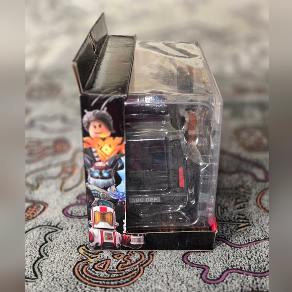 Roblox Jailbreak Swat Unit 8 Piece Set New In Box - Picture 5 of 9